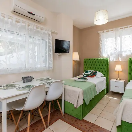 Family Inn Apartments&Suites Neos Marmaras Exterior foto